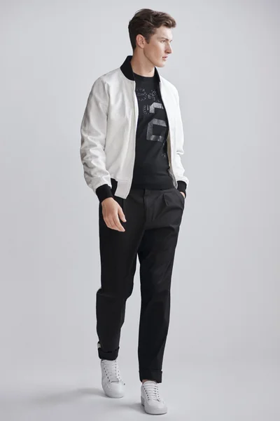 Look 32